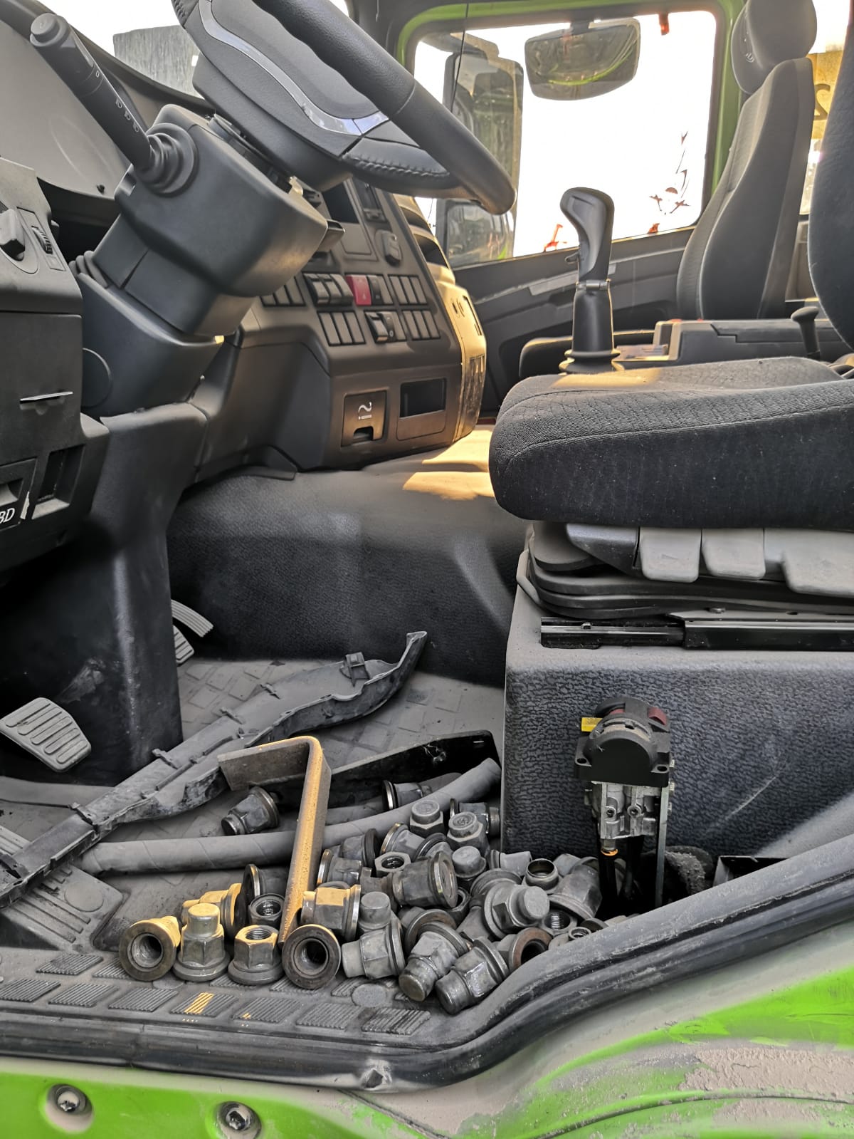 Shacman (Shaanxi) SX* 8x4 Самосвал 2022 г. - фото 18